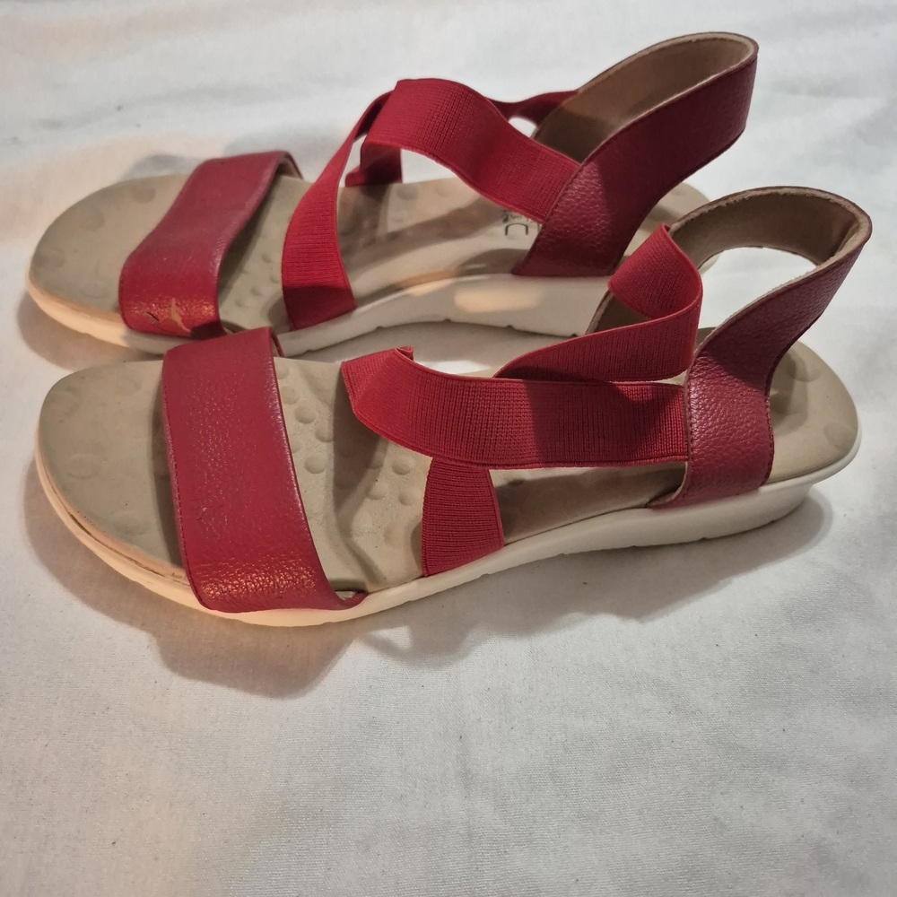 Malu Red Women's Sandals Size 8